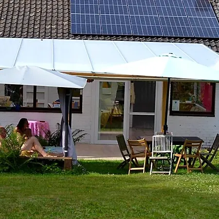 Bed & Breakfast Naturist The Little Paradise Morville (Namur)